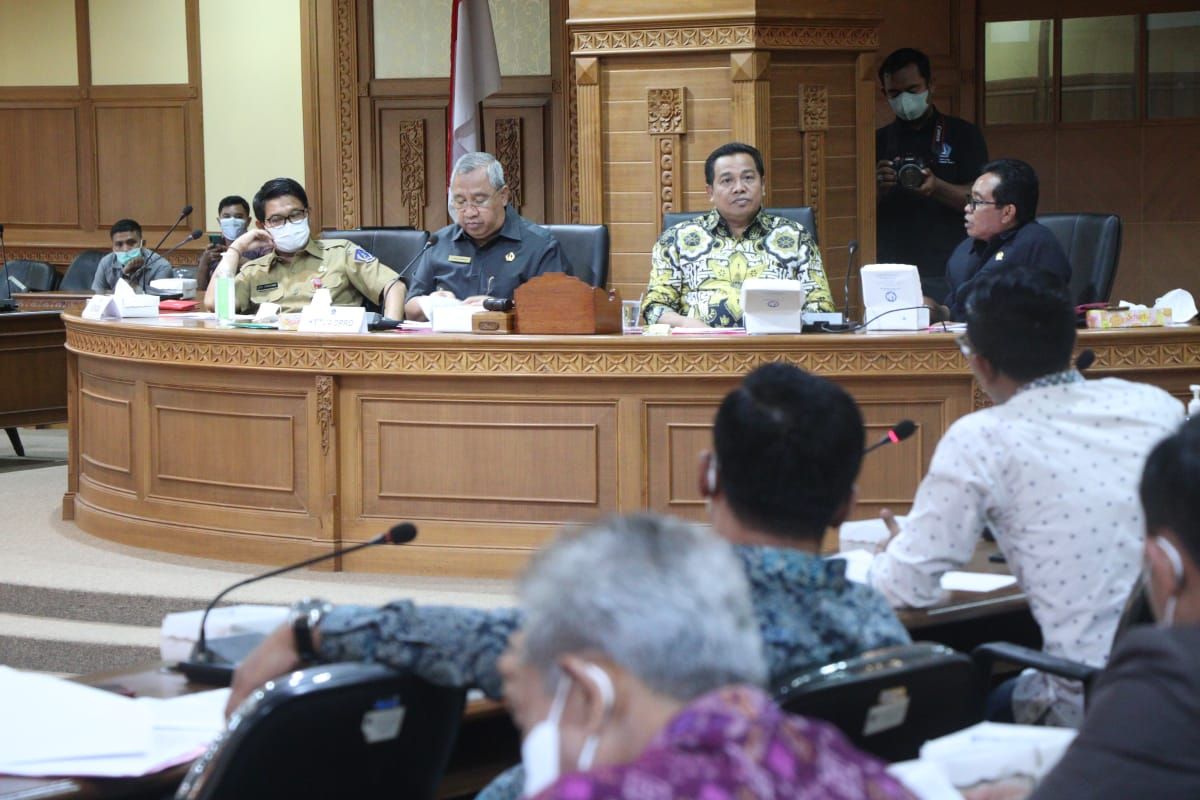 podiumnews.com-APBD Kabupaten Badung Tahun 2022 Disepakati 3,2 Triliun